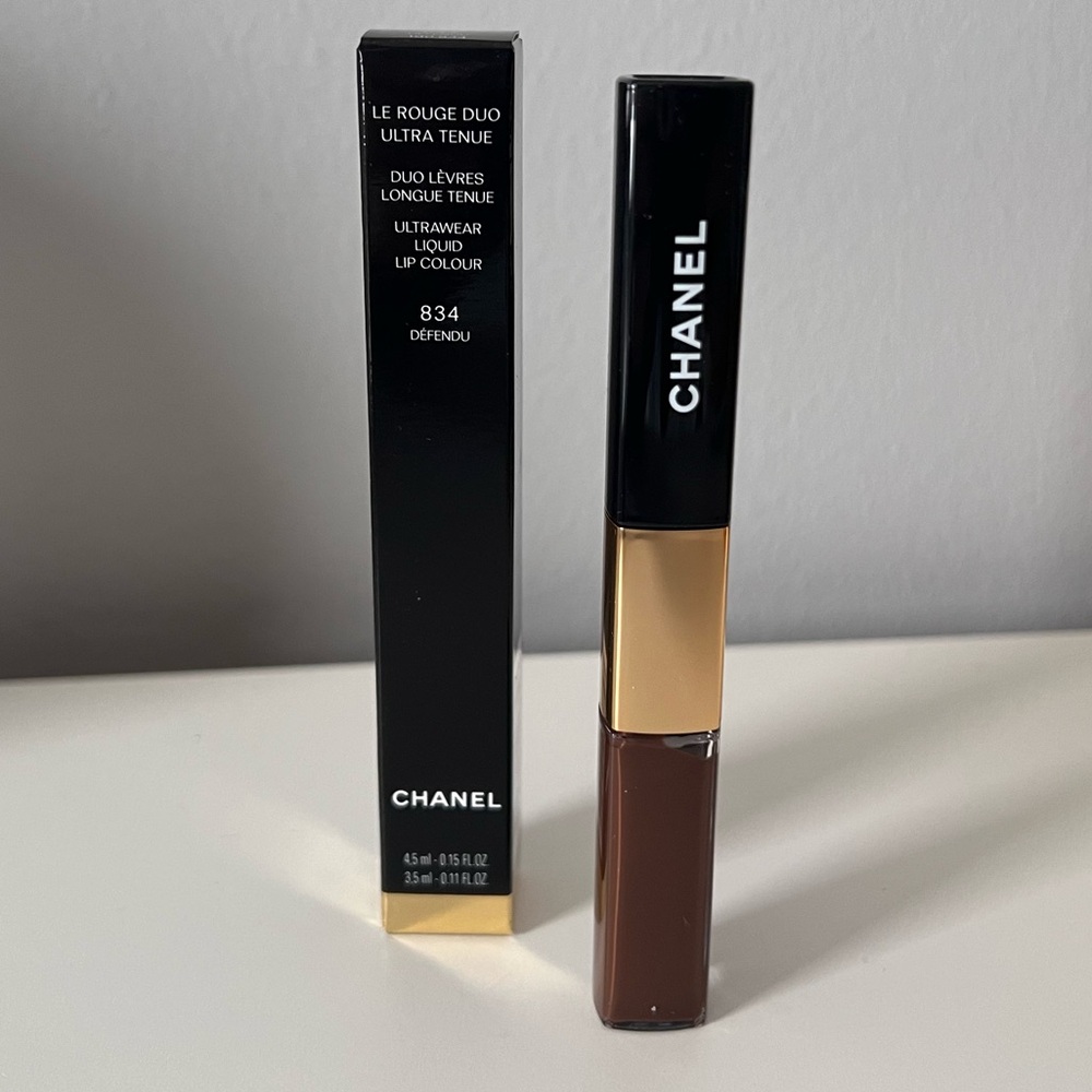 NIB Chanel Le Rouge Duo Ultra Tenue in shade 834: Defendu